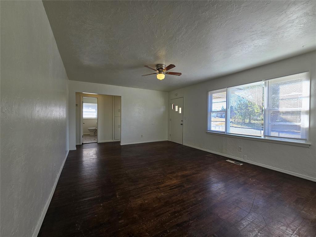 1011 N Rangeline Street