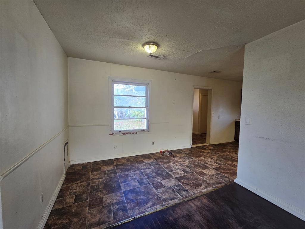 2106 N Aydelotte Avenue