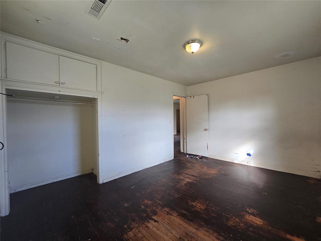 2106 N Aydelotte Avenue