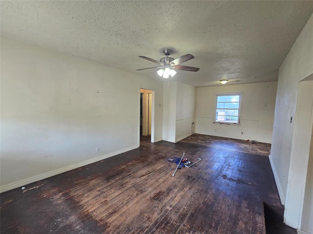 2106 N Aydelotte Avenue