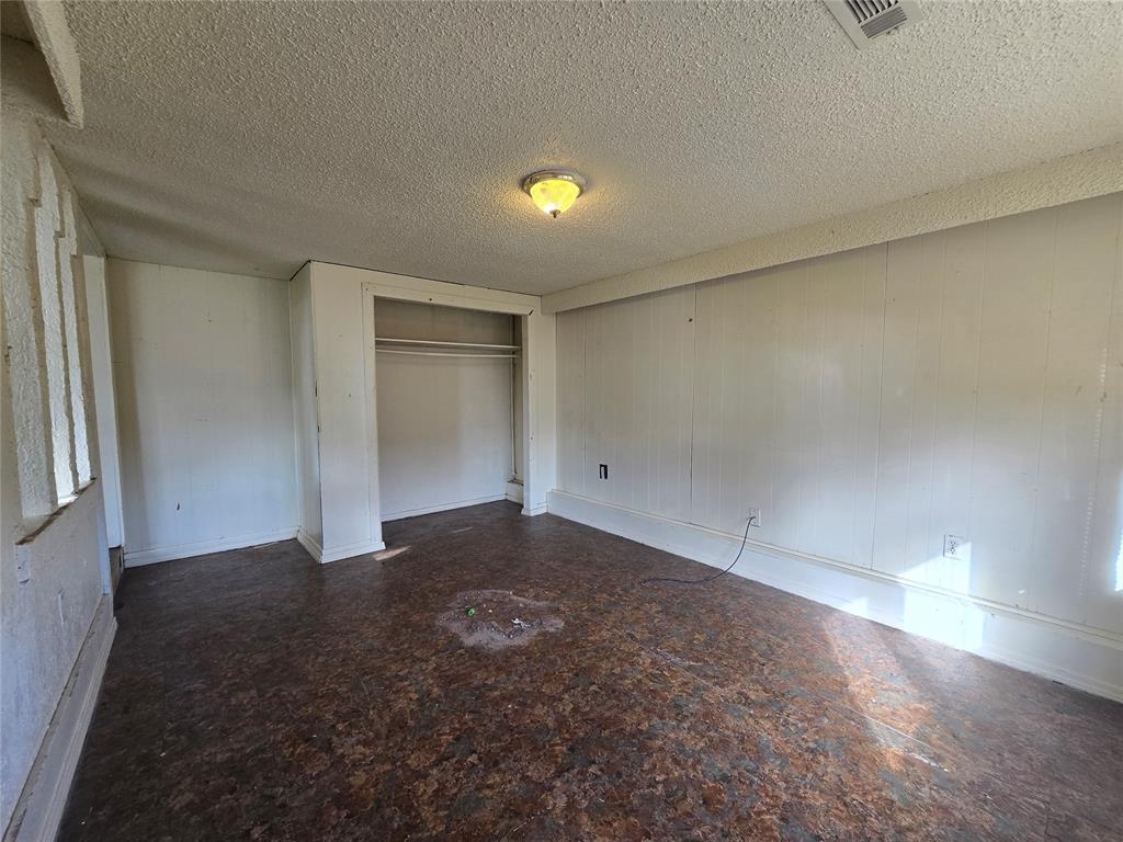 2106 N Aydelotte Avenue