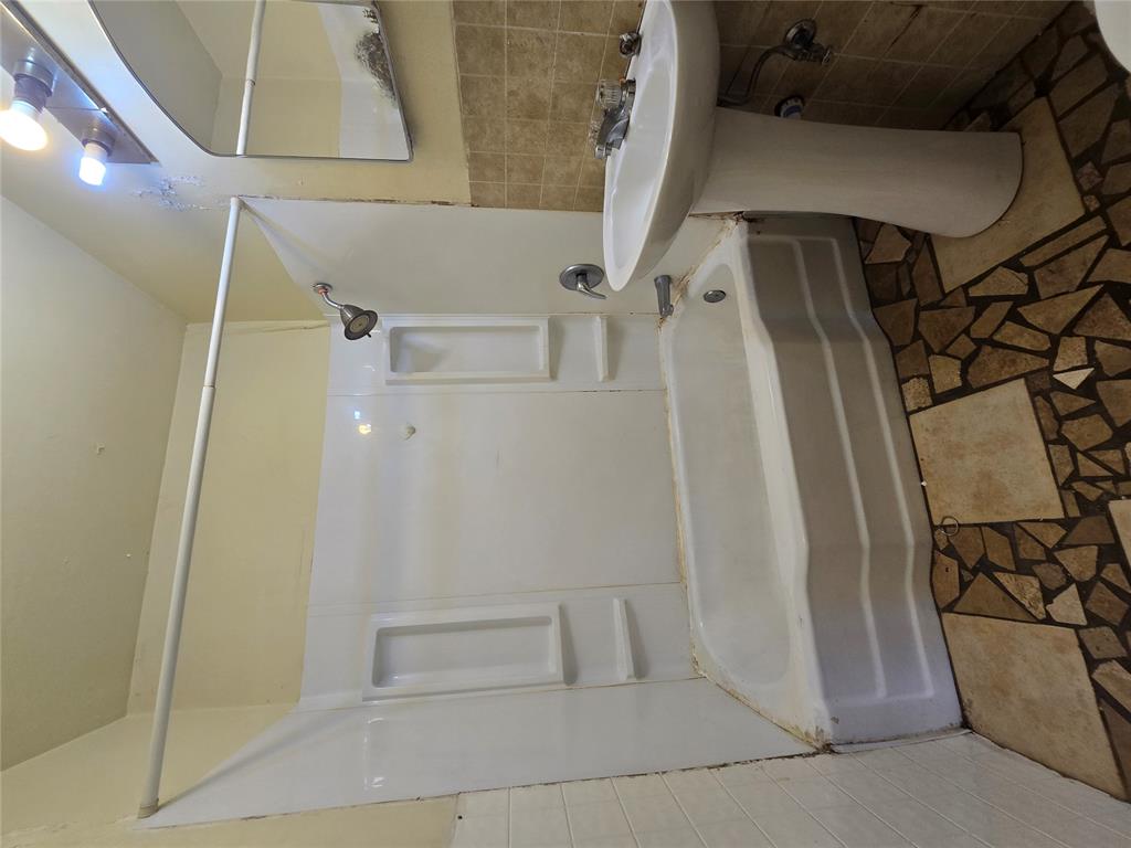 2106 N Aydelotte Avenue