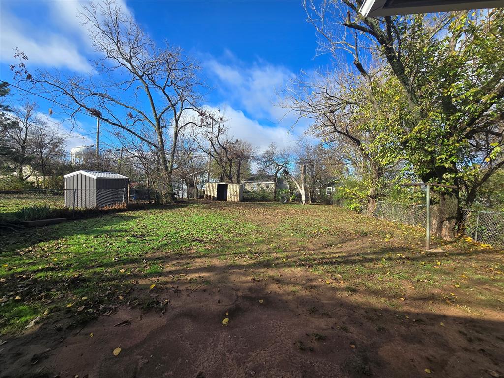 2106 N Aydelotte Avenue