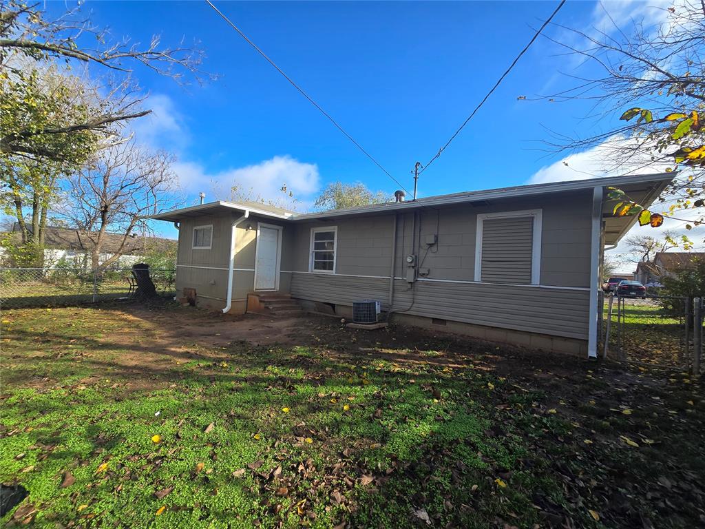 2106 N Aydelotte Avenue