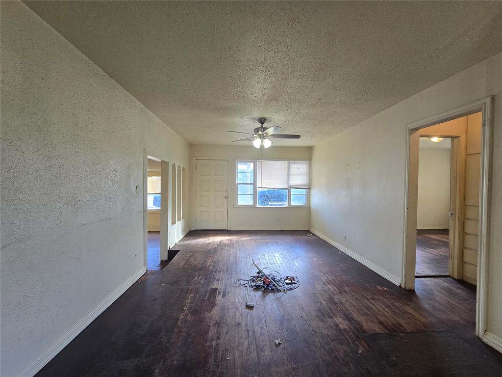 2106 N Aydelotte Avenue