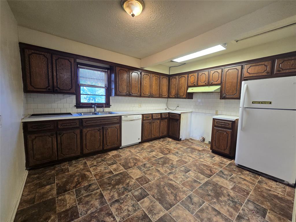 2106 N Aydelotte Avenue