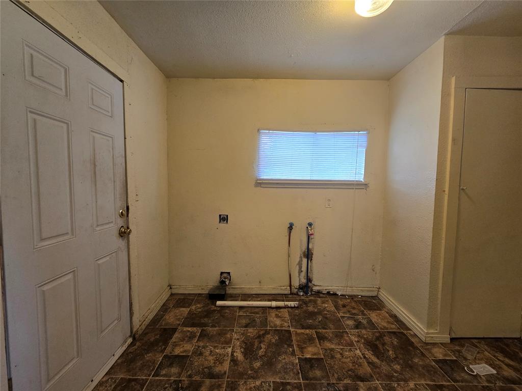 2106 N Aydelotte Avenue