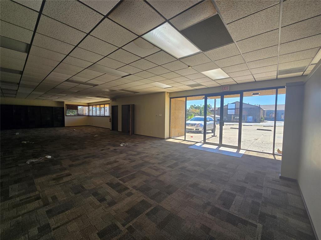 123 W Highland Street