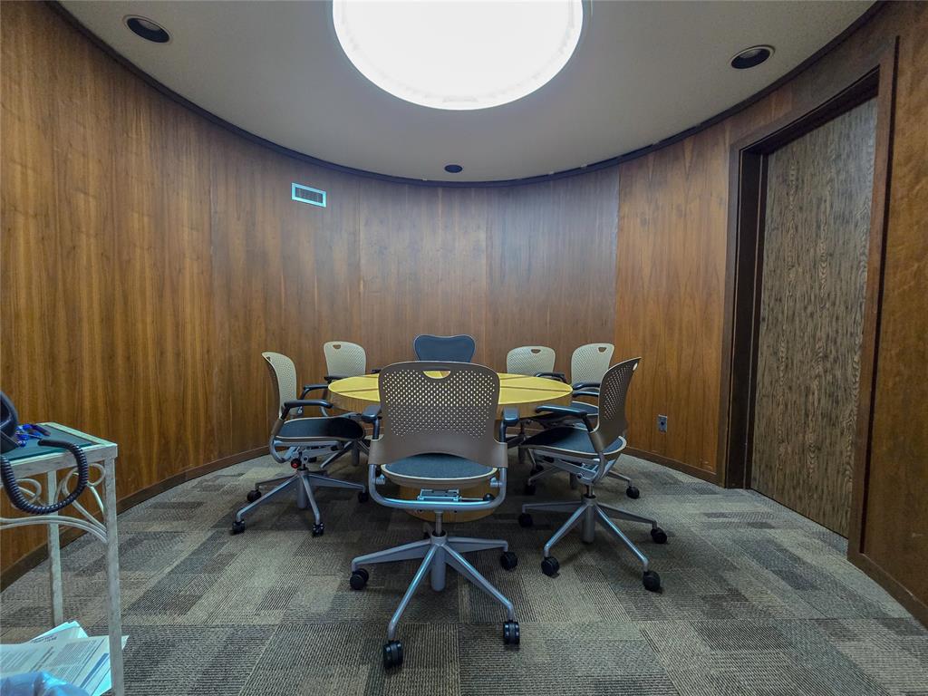 123 W Highland Street