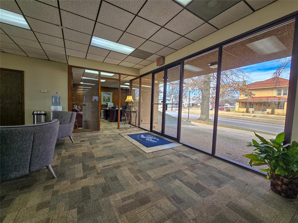 123 W Highland Street