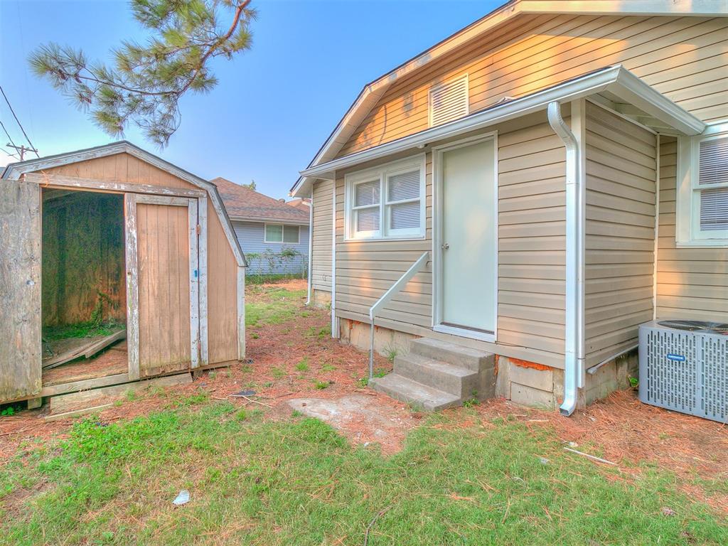 1207 N Beard Avenue