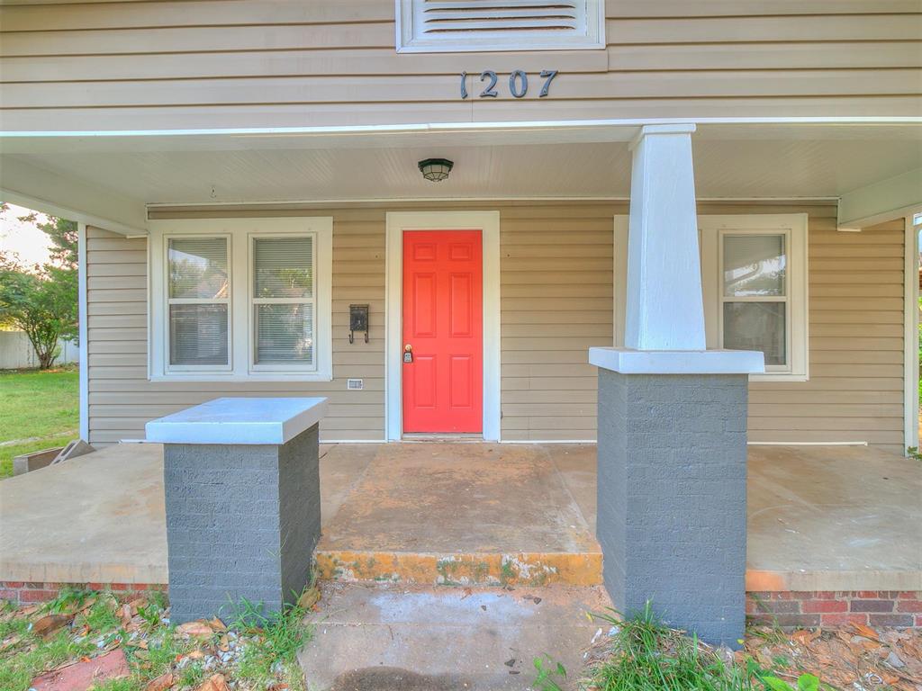 1207 N Beard Avenue