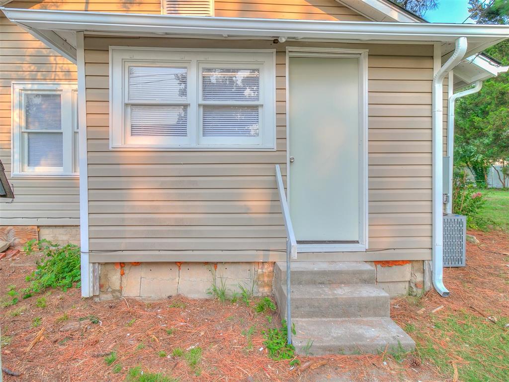 1207 N Beard Avenue