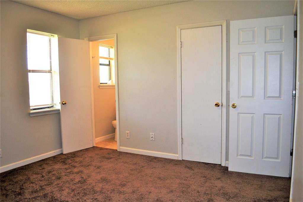 1203 N Whispering Glen Street