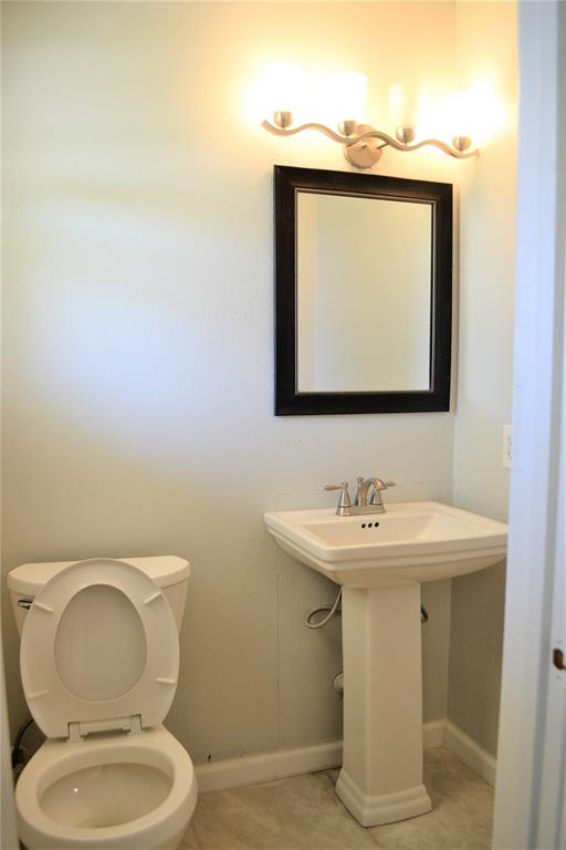 1203 N Whispering Glen Street