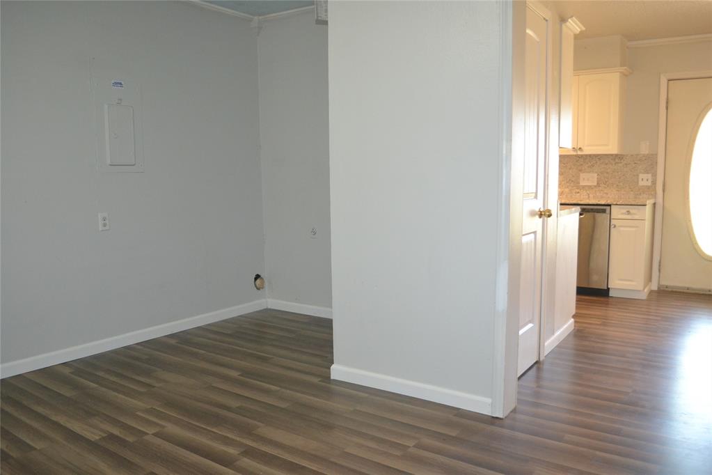 1203 N Whispering Glen Street