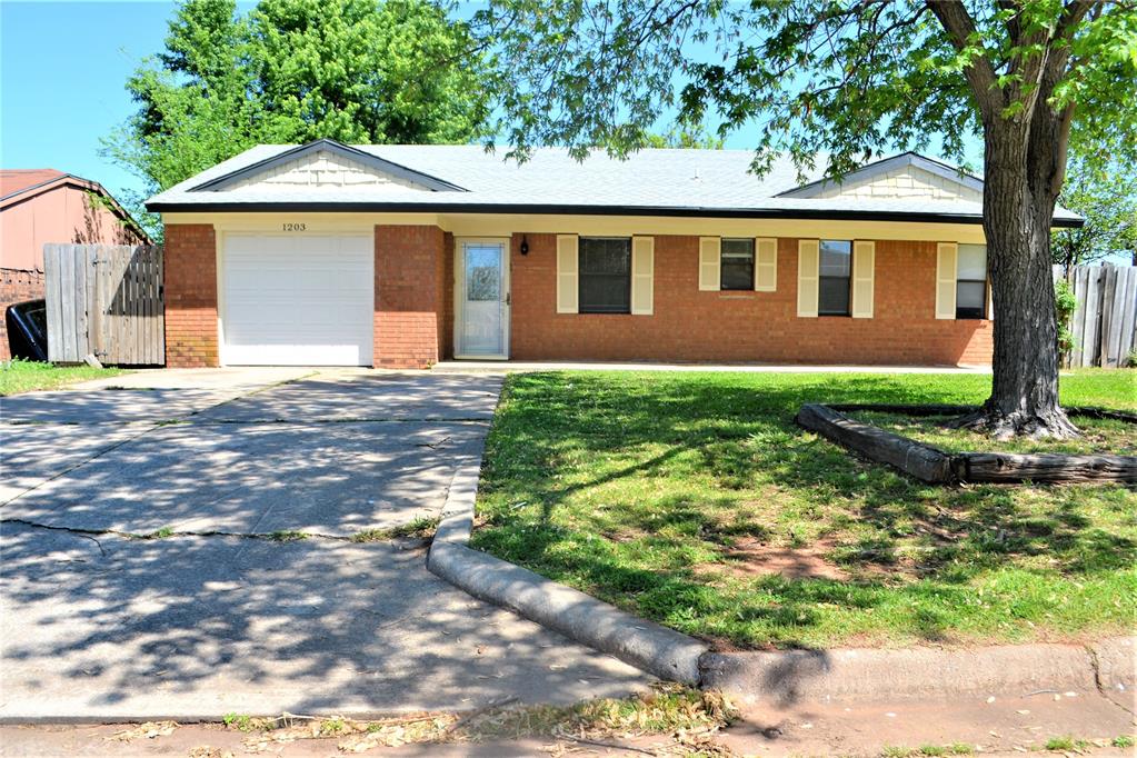 1203 N Whispering Glen Street