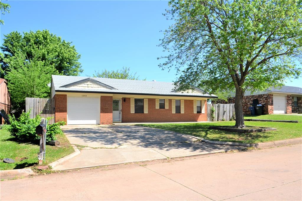 1203 N Whispering Glen Street