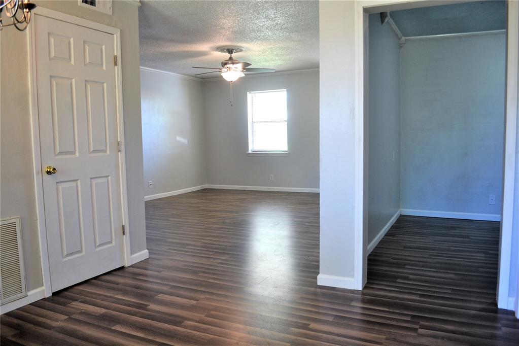 1203 N Whispering Glen Street