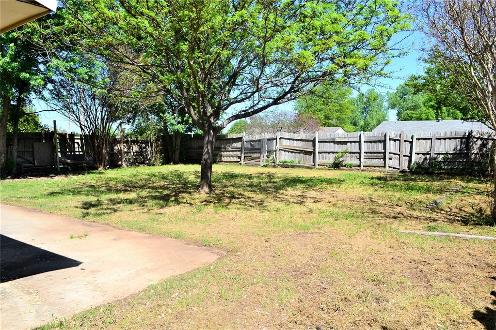 1203 N Whispering Glen Street