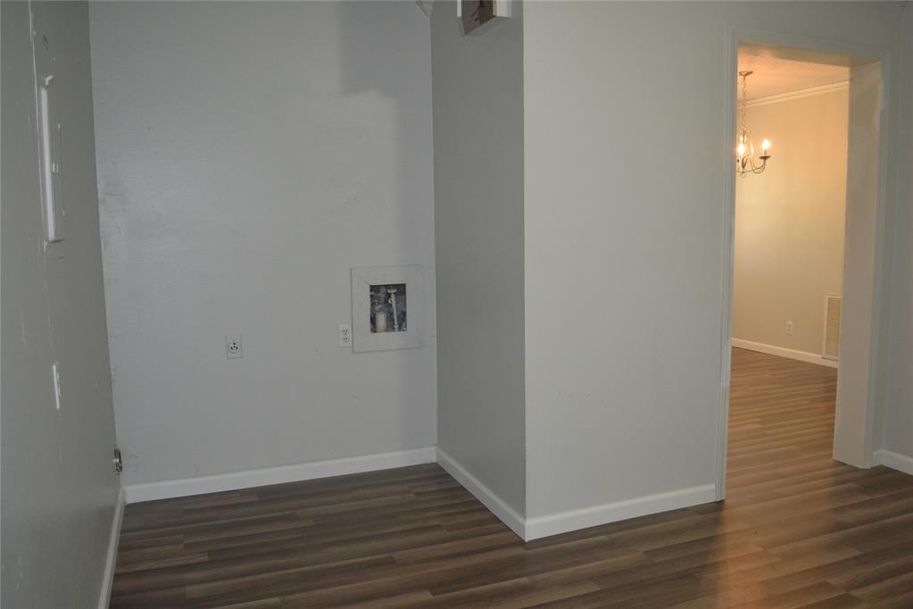 1203 N Whispering Glen Street