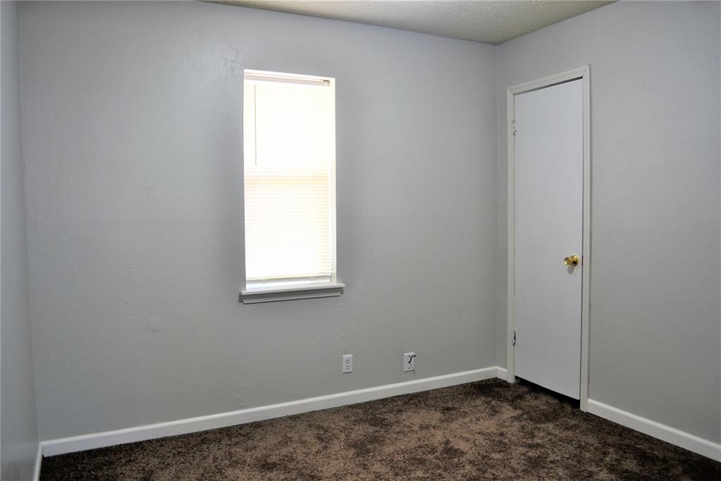 1203 N Whispering Glen Street