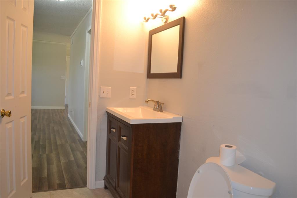 1203 N Whispering Glen Street