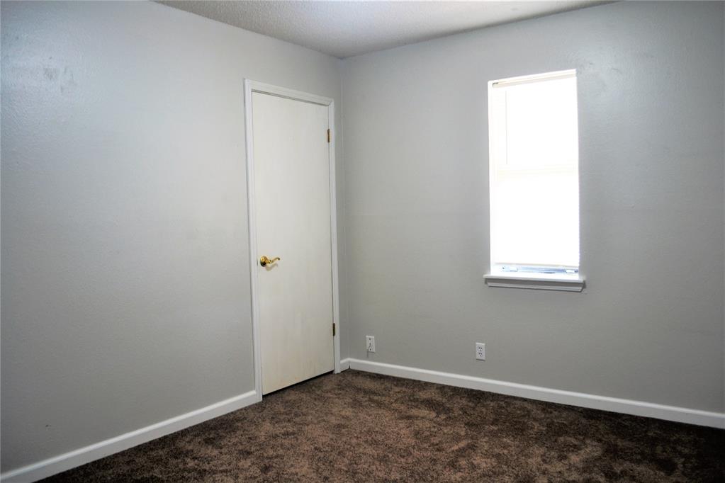 1203 N Whispering Glen Street