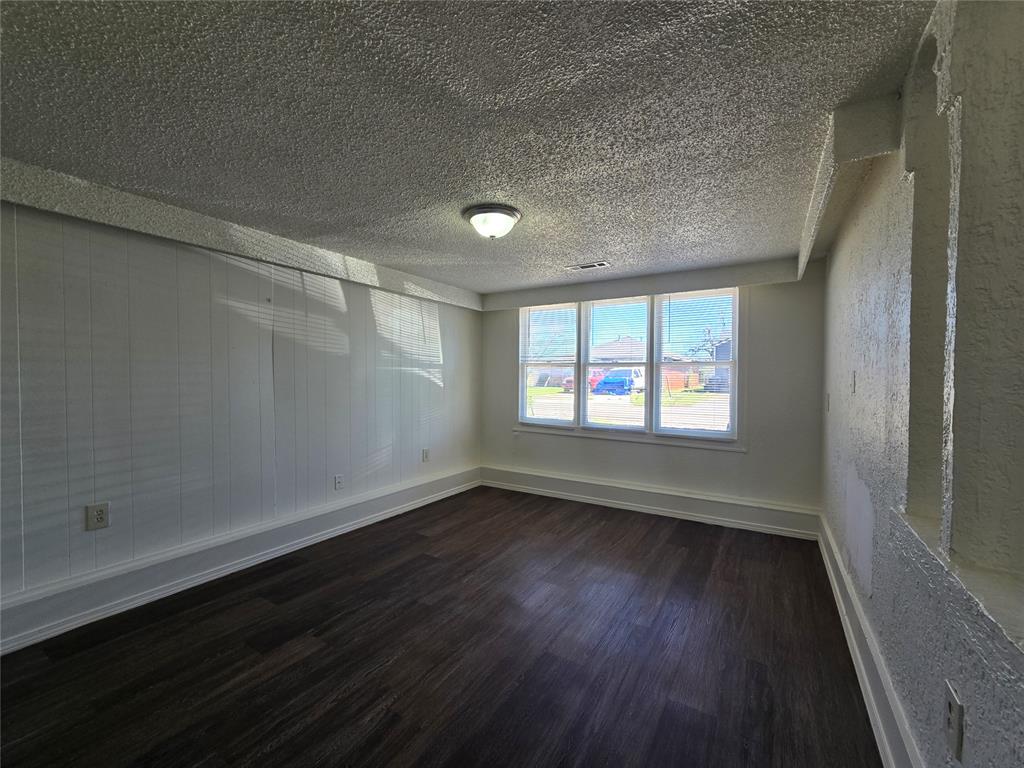 2106 N Aydelotte Avenue