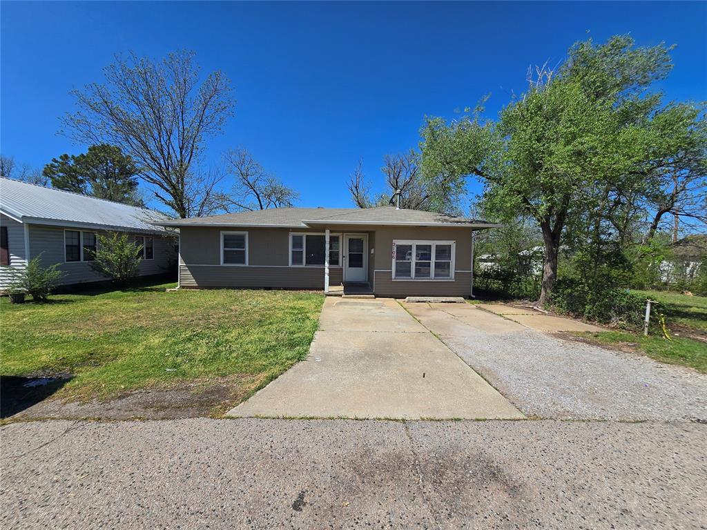 2106 N Aydelotte Avenue