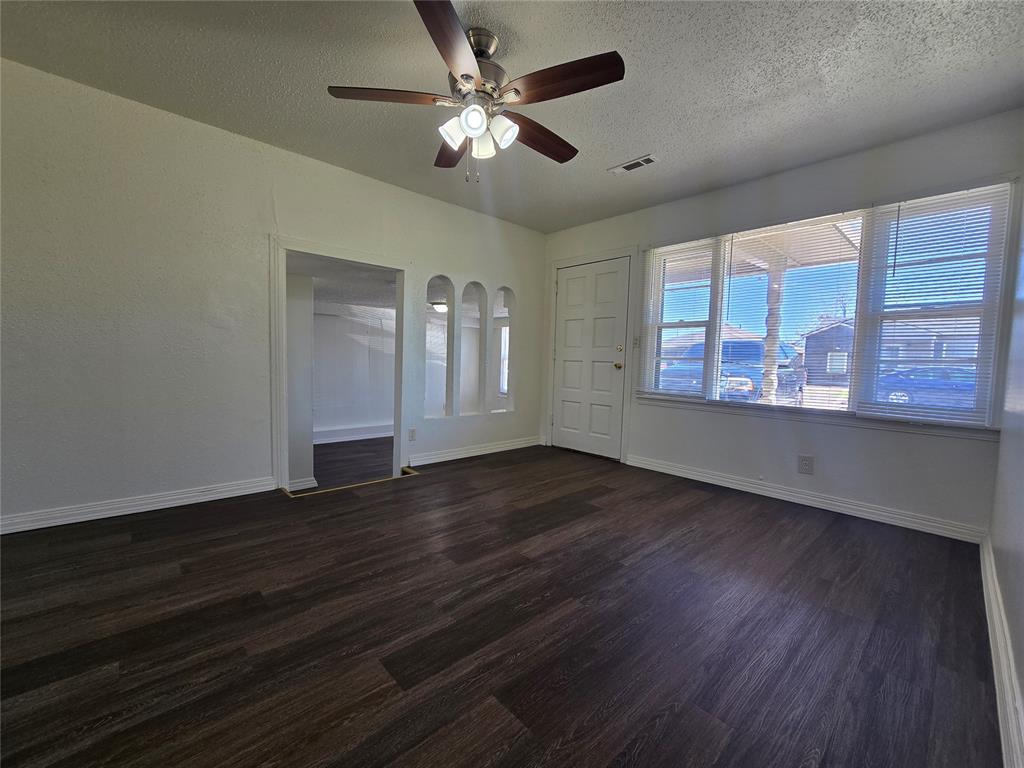 2106 N Aydelotte Avenue