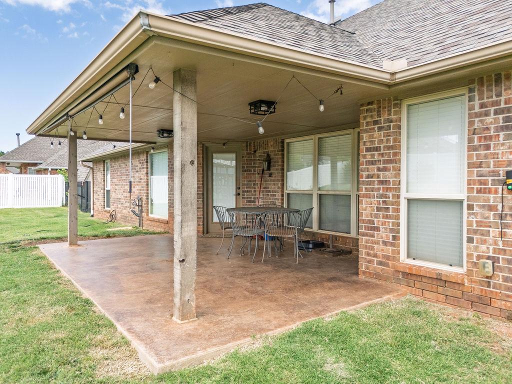 1712 Pecan Crossing Drive