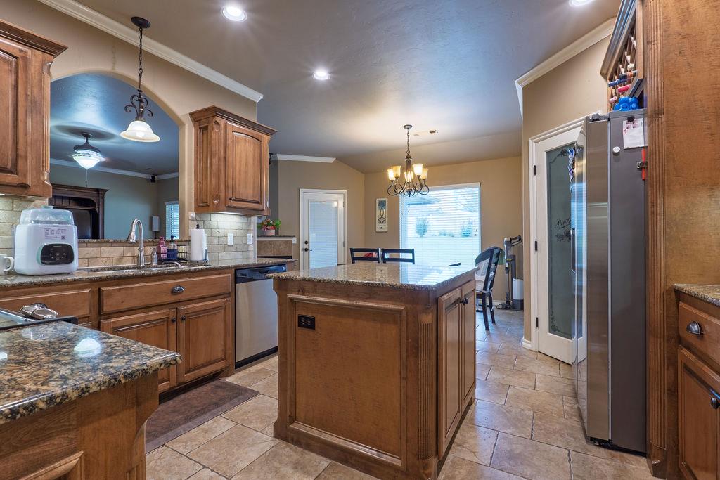 1712 Pecan Crossing Drive