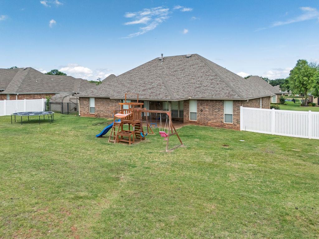 1712 Pecan Crossing Drive