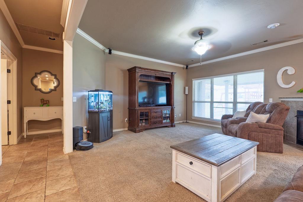 1712 Pecan Crossing Drive