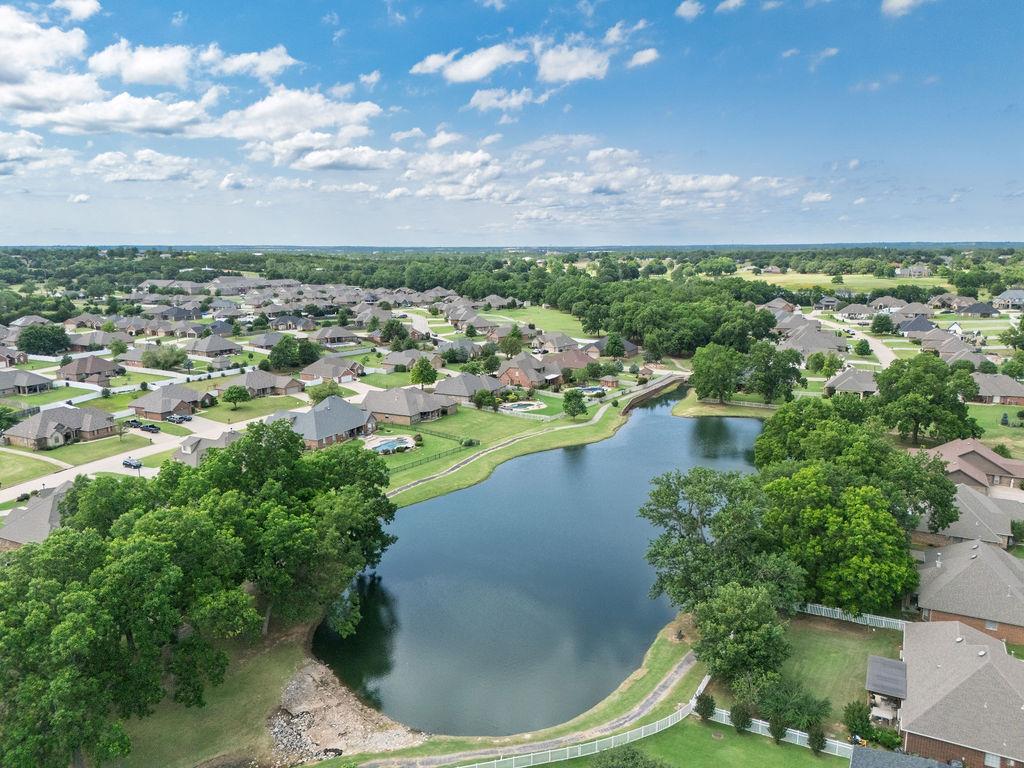 1712 Pecan Crossing Drive
