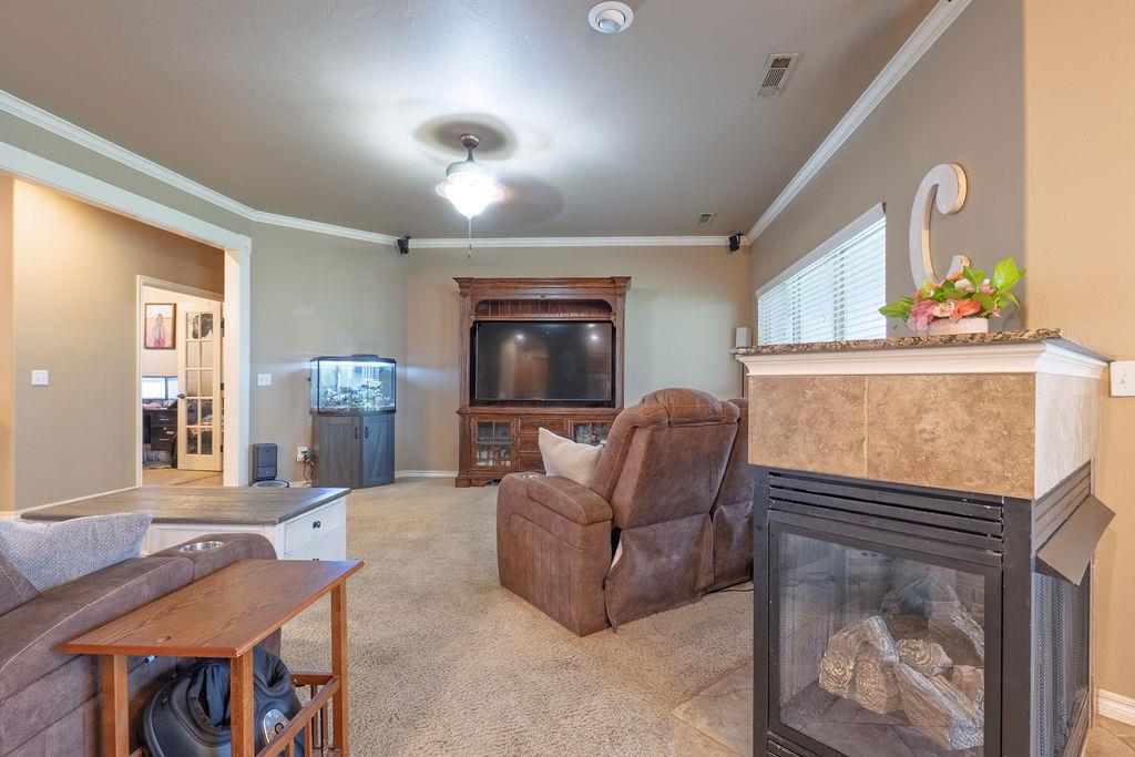 1712 Pecan Crossing Drive