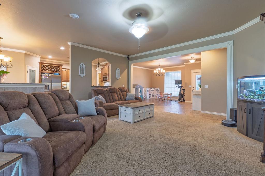 1712 Pecan Crossing Drive