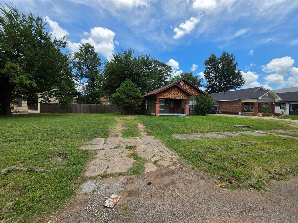 1313 N Beard Avenue