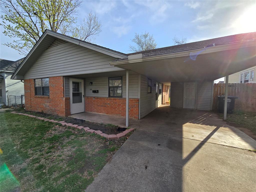 807 N Beard Avenue