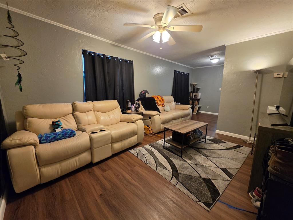 309 N Roosevelt Avenue
