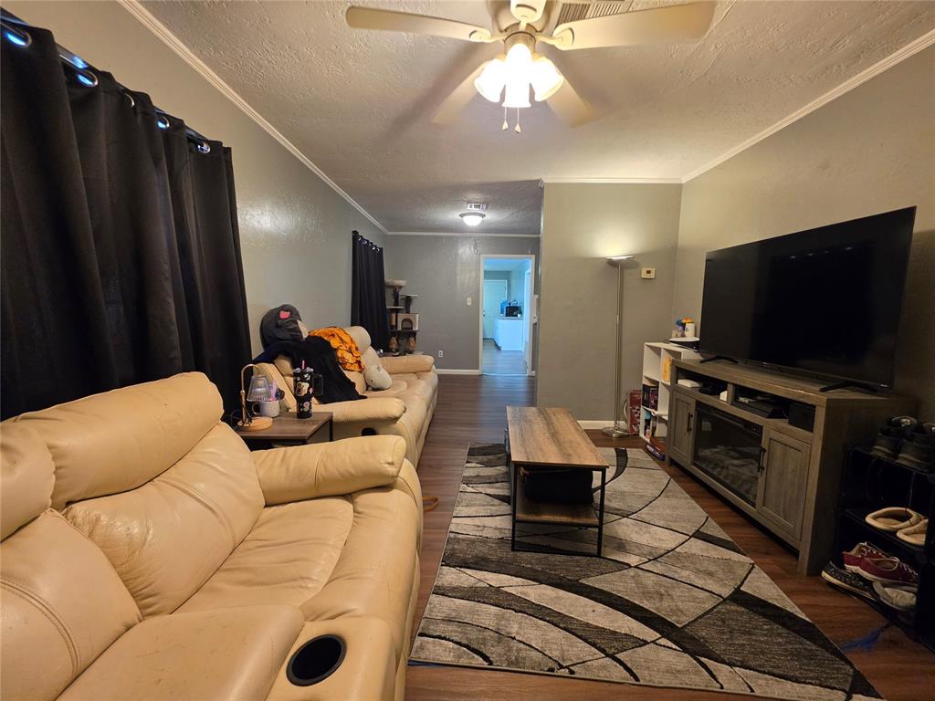 309 N Roosevelt Avenue