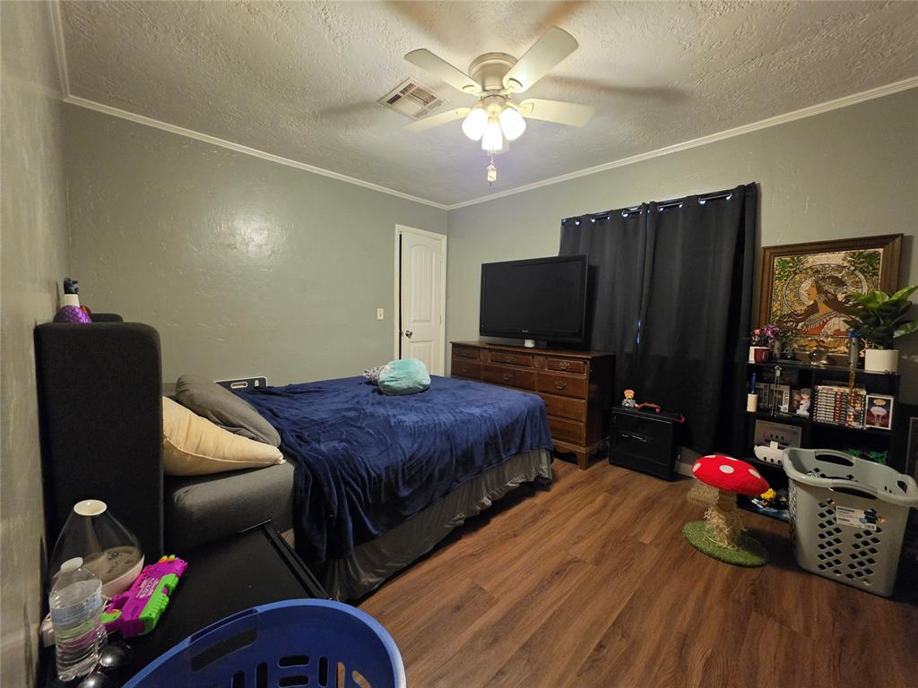 309 N Roosevelt Avenue