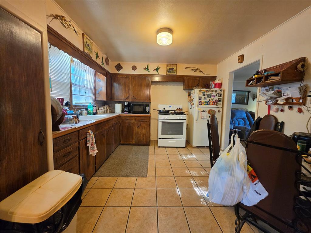 311 N Roosevelt Avenue