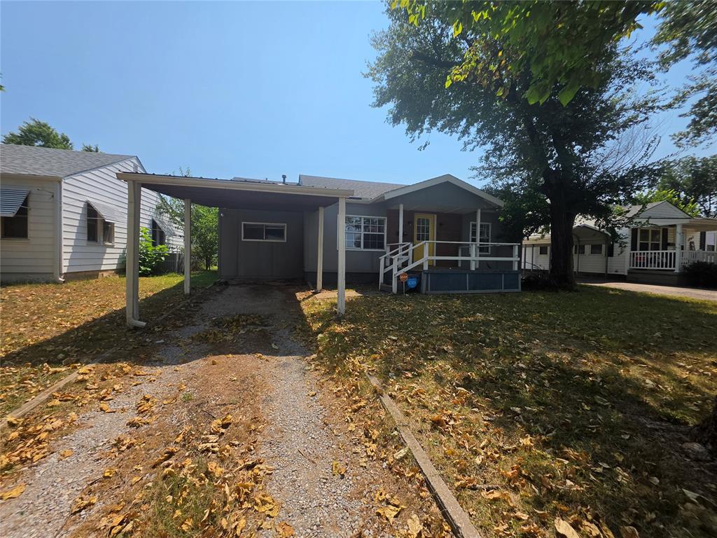 1947 N Louisa Avenue