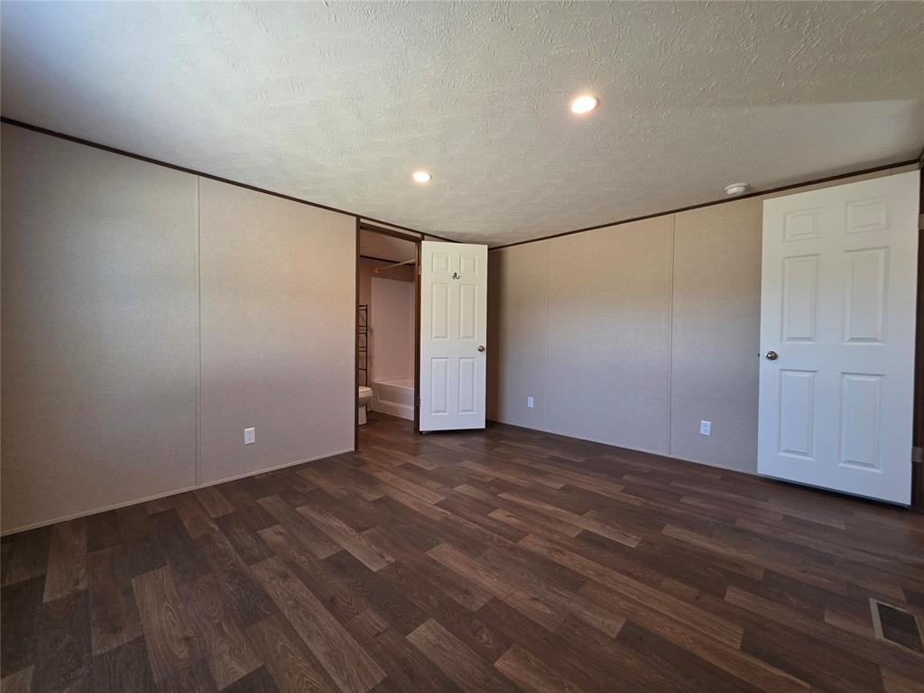 8607 N Bryan Road