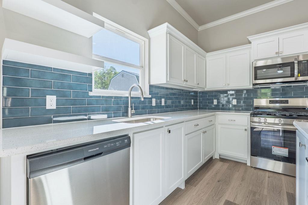 814 W Locust Street