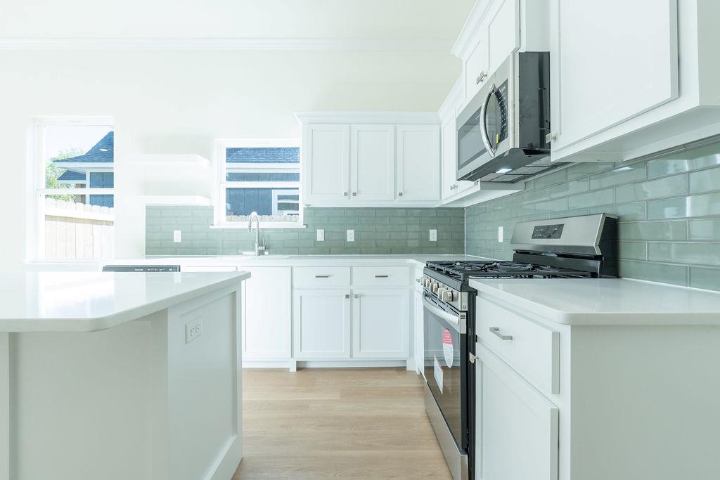820 W Locust Street