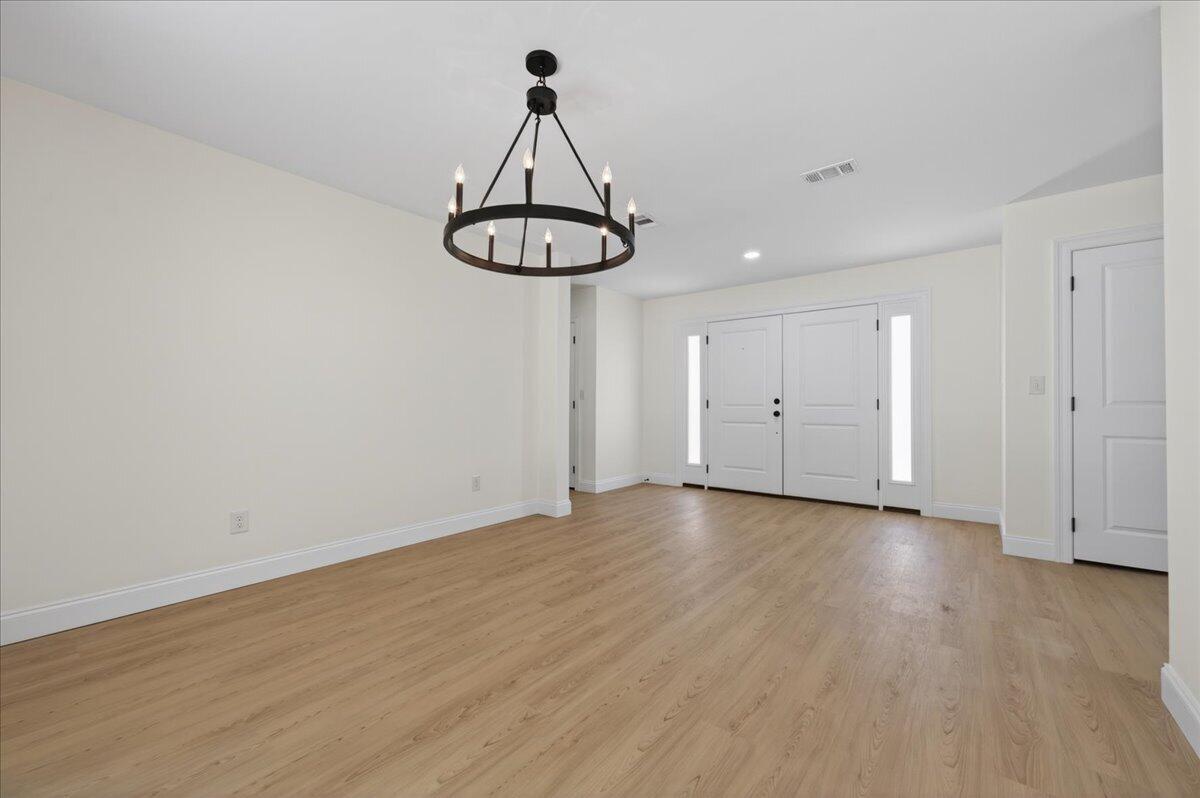 1467 Live Oak Street