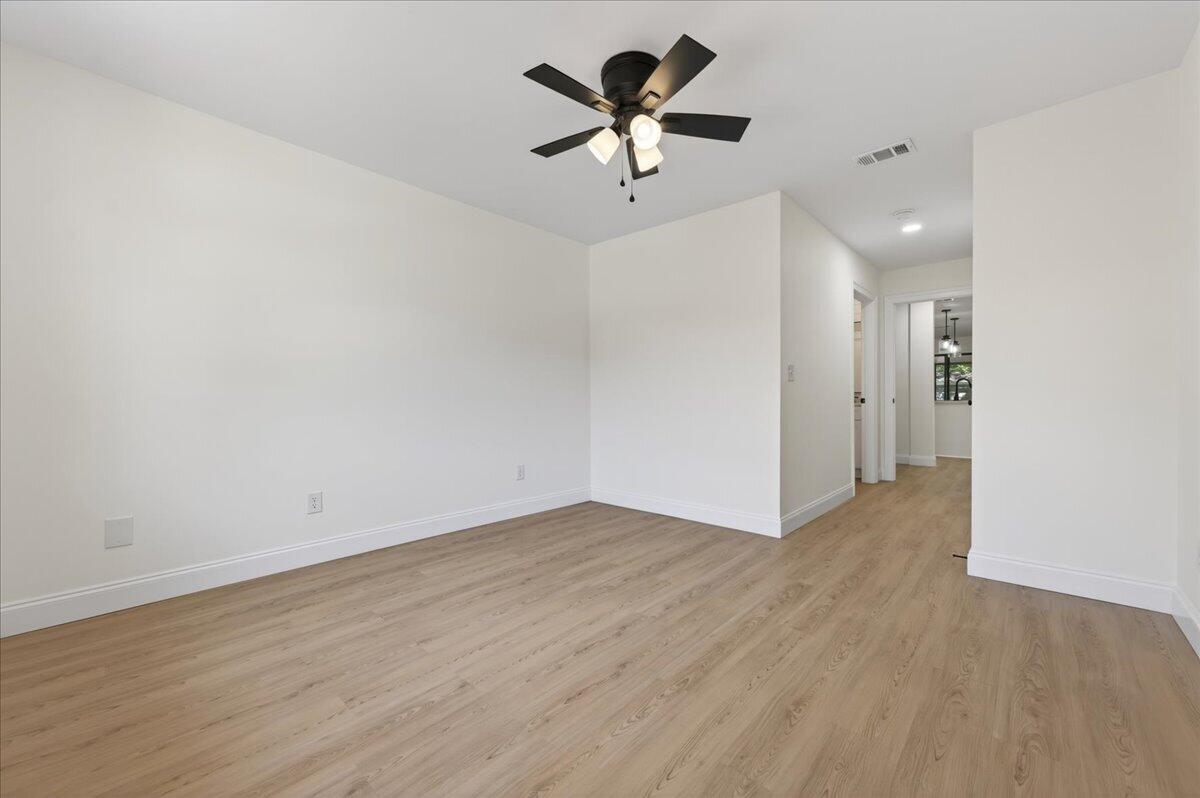 1467 Live Oak Street